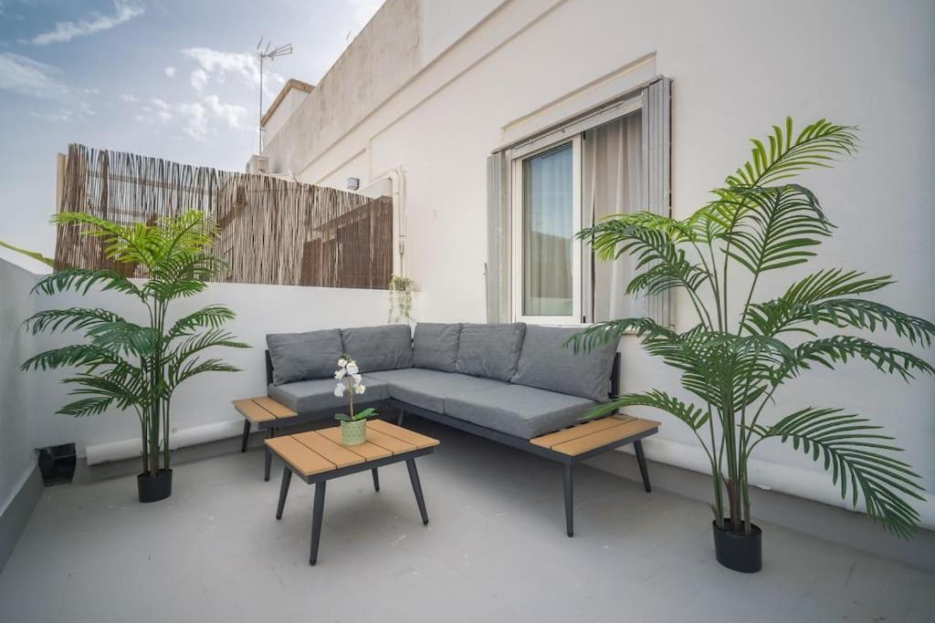 Atico Ispal Con Terraza En Centro Seville Luaran gambar